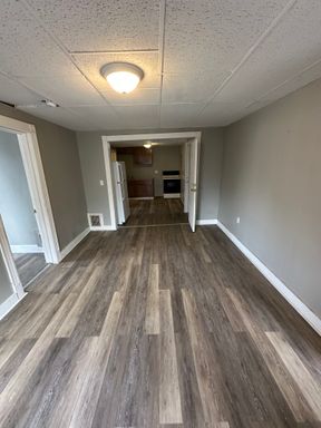 2 Bedroom Apartment - Heat Included!