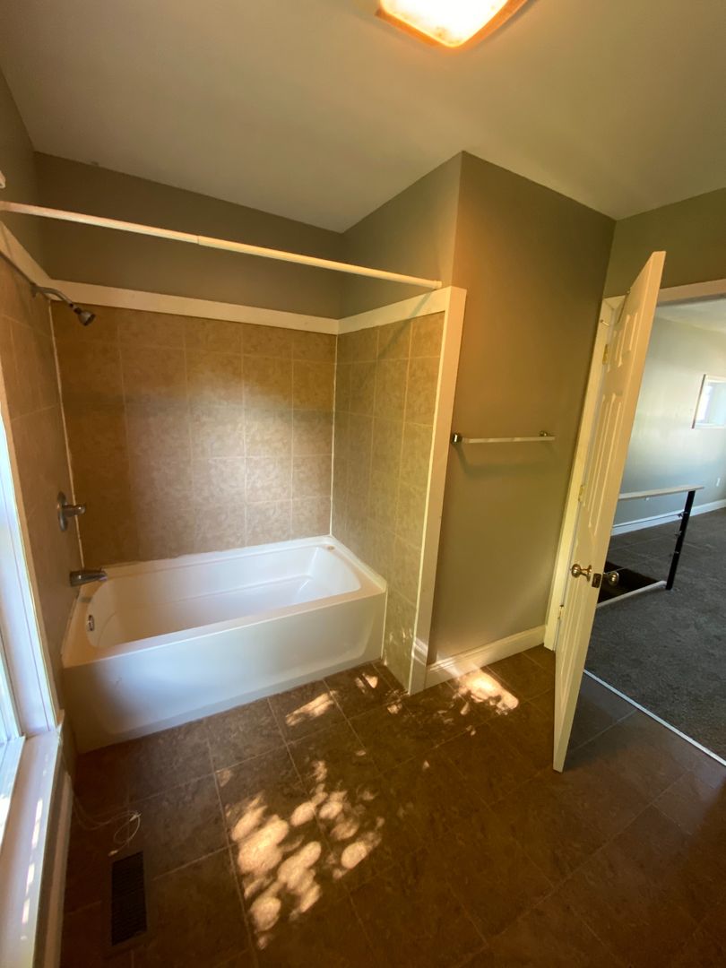 Cortland Apartment: 4 Salisbury St