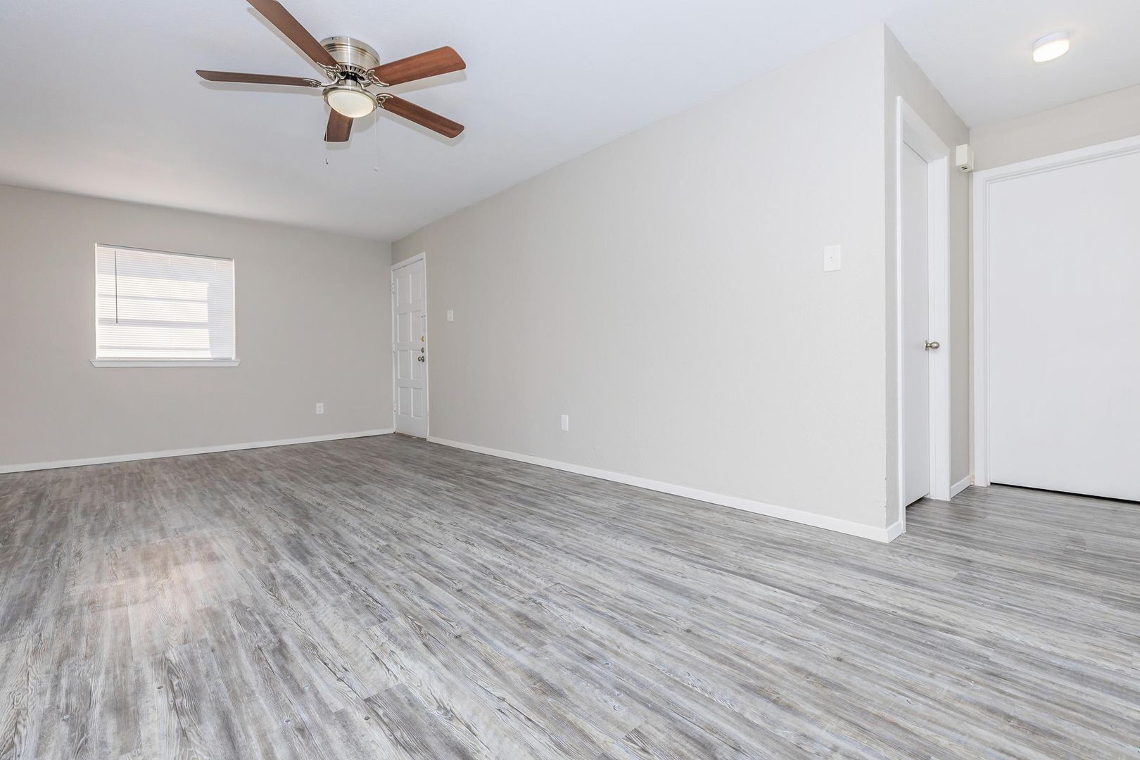 Lubbock Apartment: 5128 Aberdeen Ave