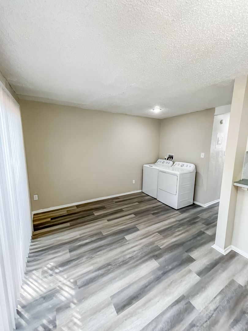 Laundry room at Lubbock Heights - South (5 of 5)