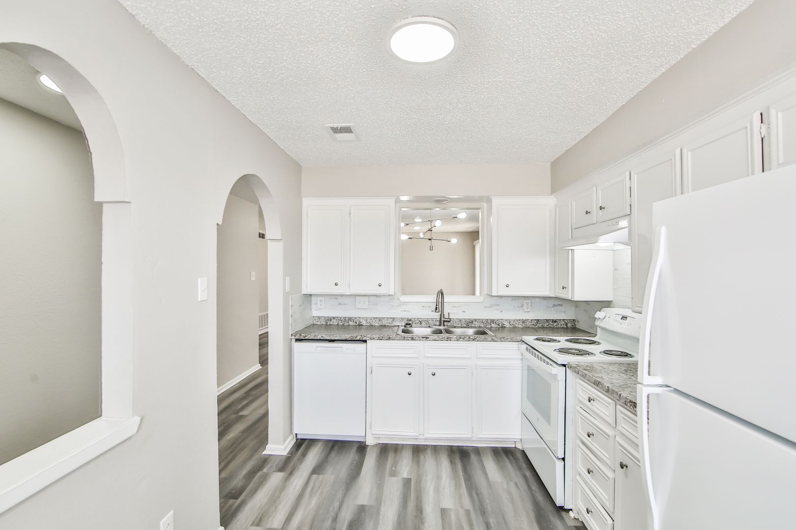 Lubbock Apartment: 5128 Aberdeen Ave