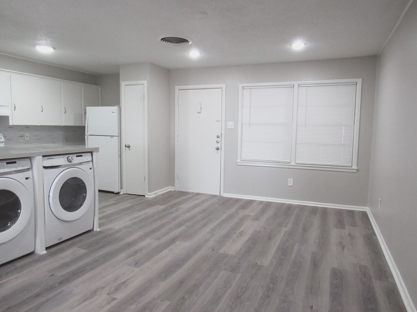 Laundry room at Park Terrace (1 of 3)