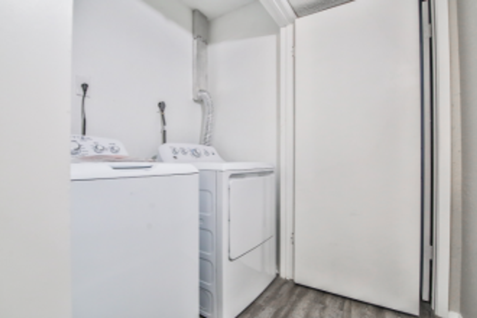 Laundry room at Lubbock Heights - South (3 of 5)