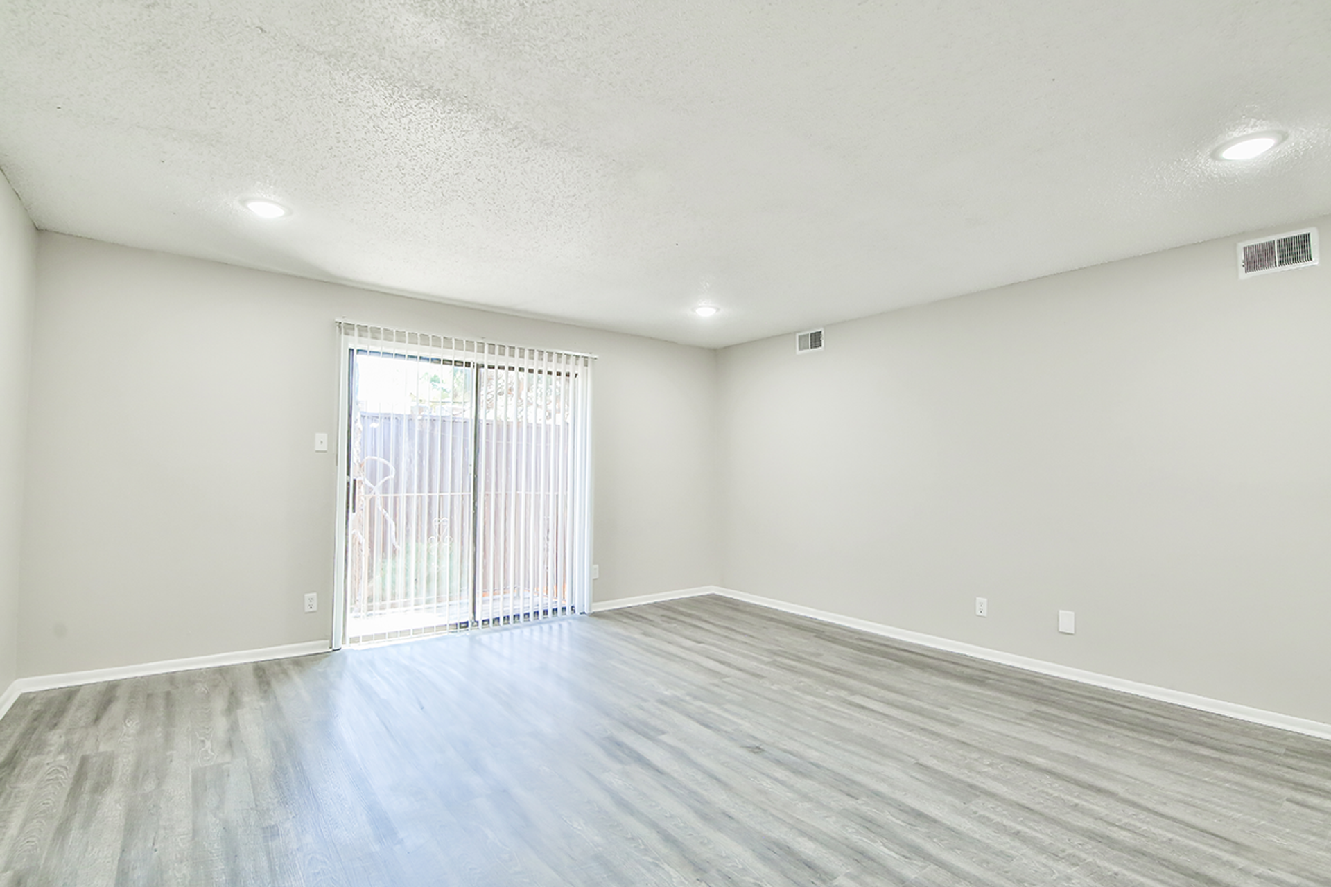 Westlake Apartments (West Phase) 6 of 12