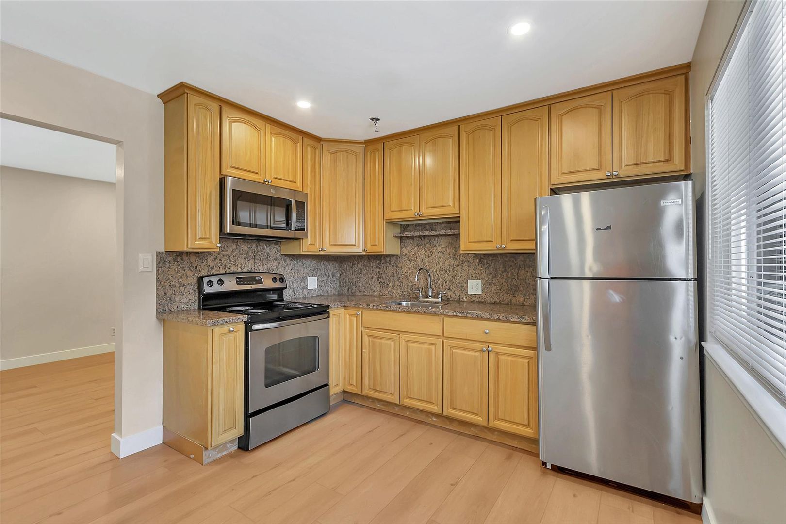 San Jose Apartment: 557 Troy Dr