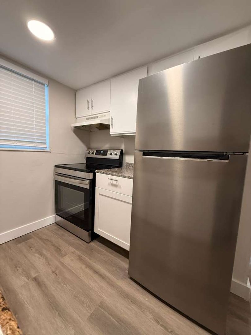 Vero Beach Apartment: 1885 40 AVE