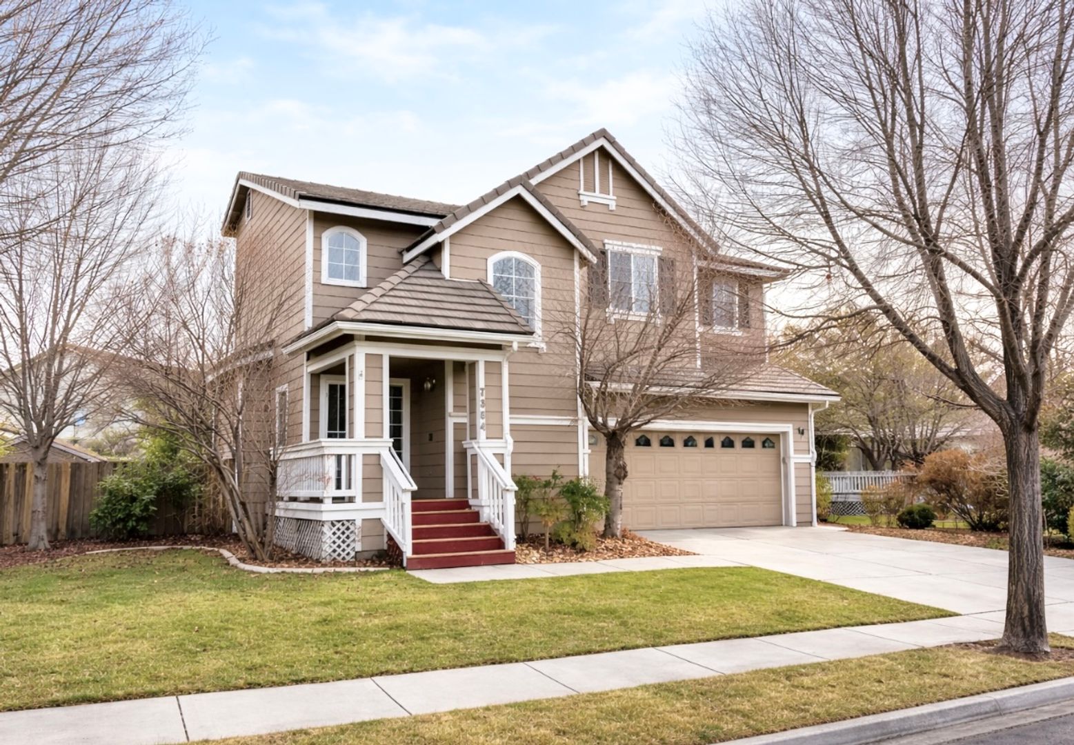 Sparks House: 7354 Grand Island Drive