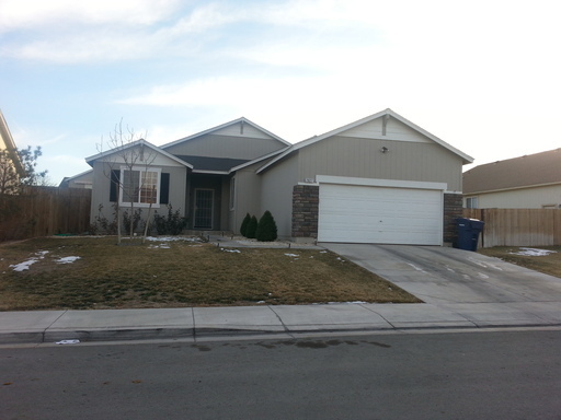 Fernley House: 2027 Rawles Dr