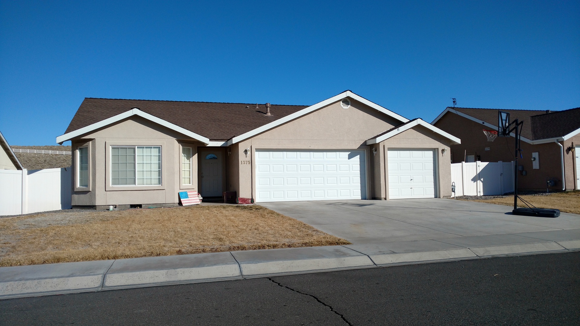 Fernley House: 1375 White Bluffs Cir