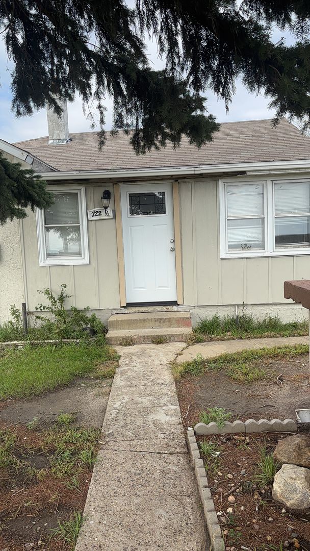 Sioux Falls House: 722 1/2 E Maple Street