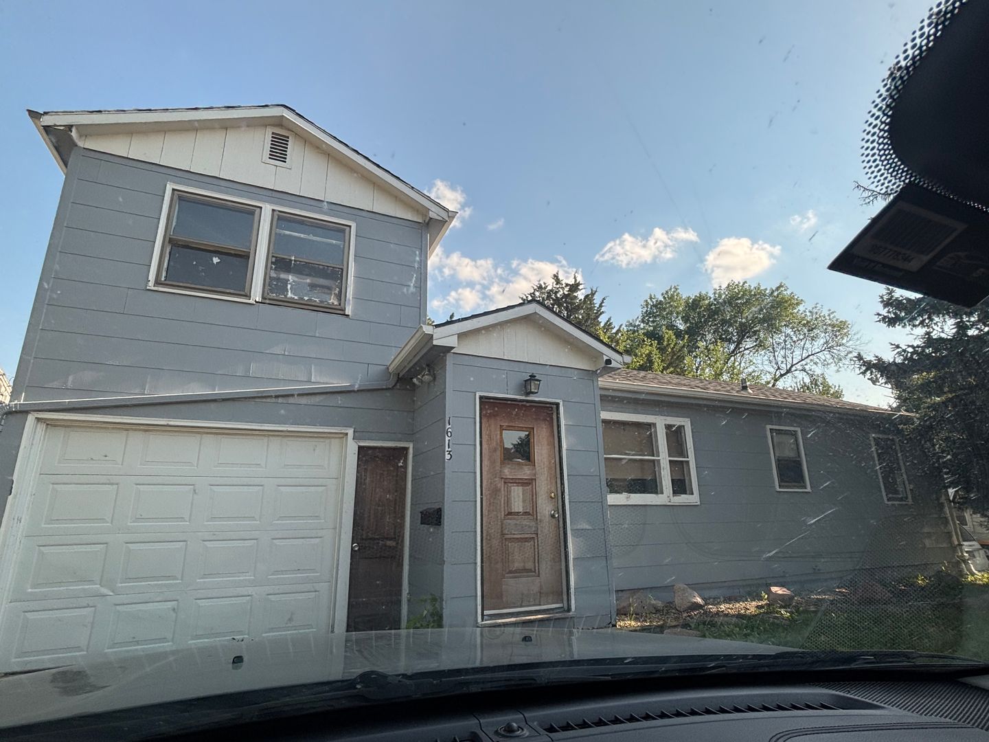 Sioux Falls House: 1613 E 12th St