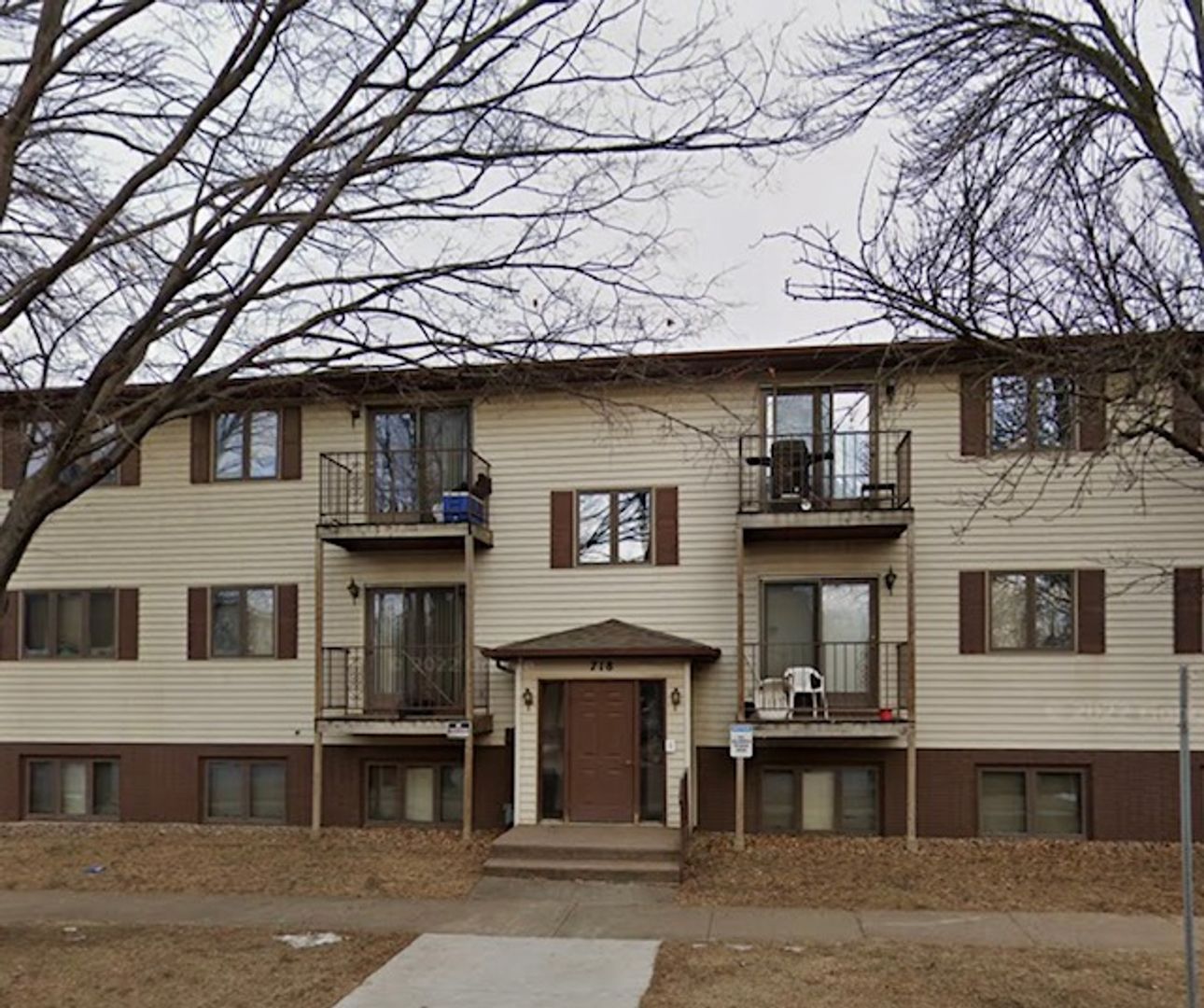 Sioux Falls Apartment: 718 W 12th St