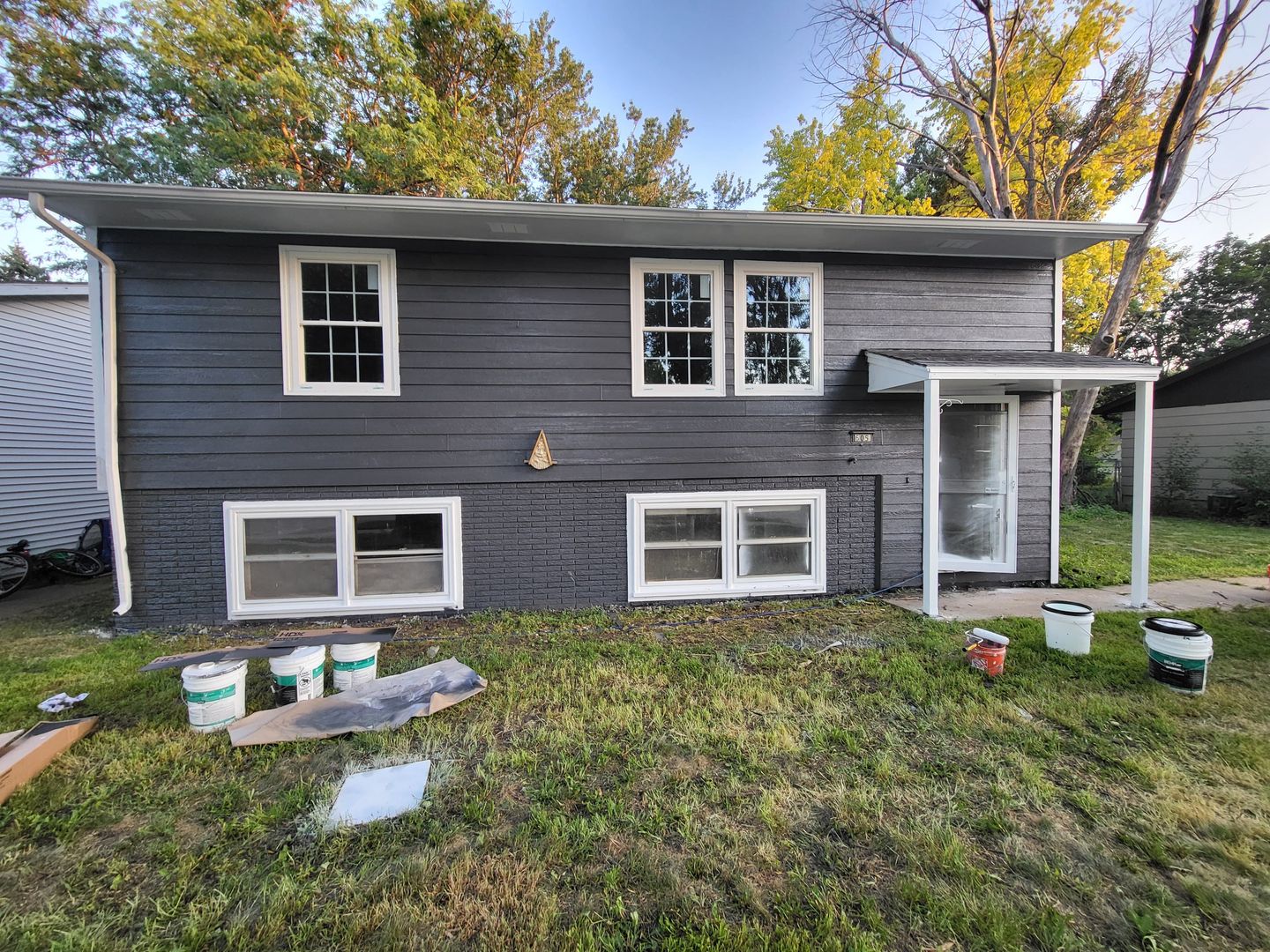 Harrisburg House: 605 E Maple