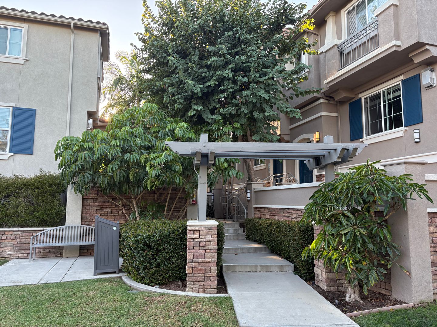 Carlsbad House: 1043 Loretta Ln