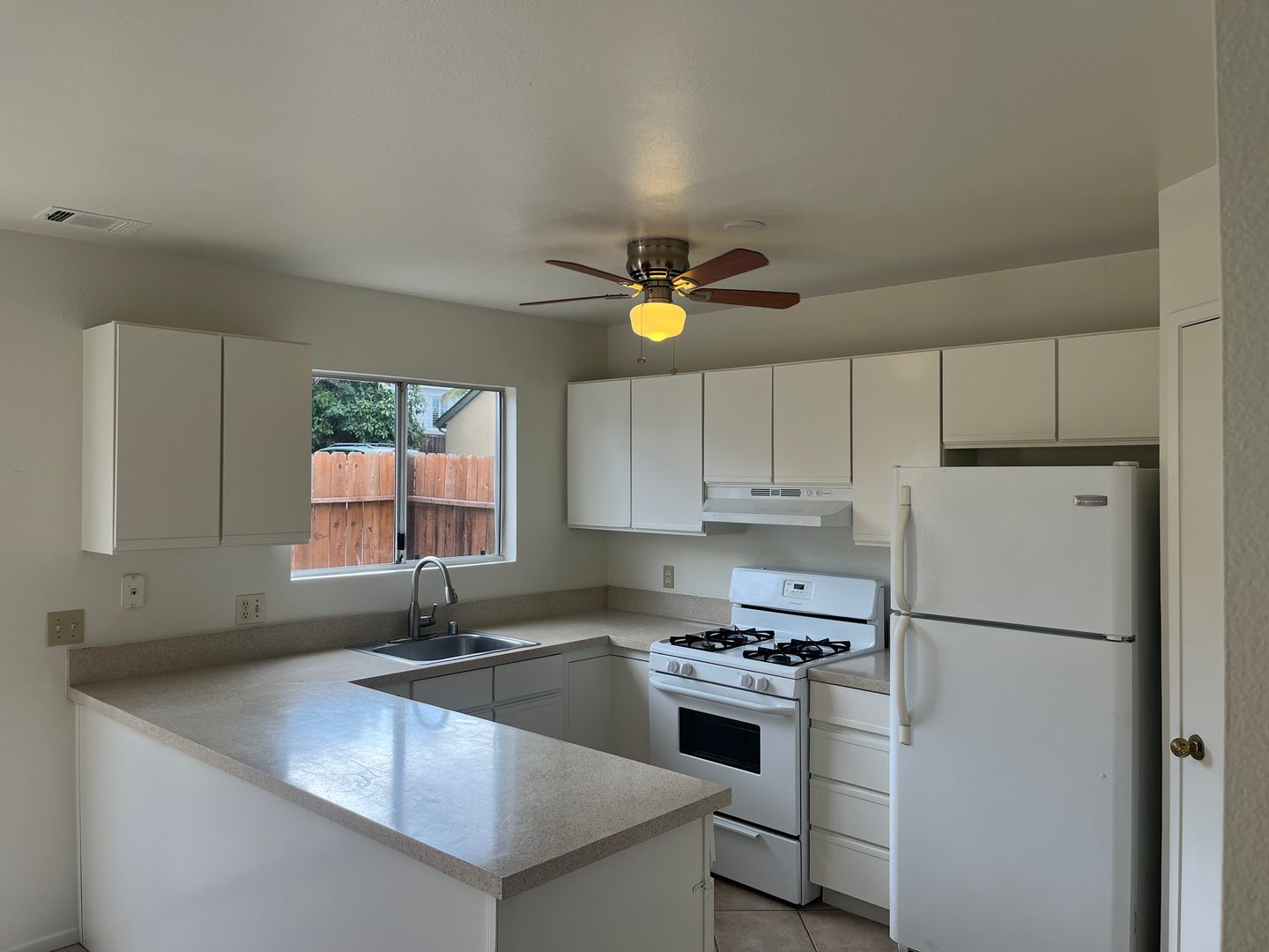 Encinitas Apartment: 1047 Golden Rd