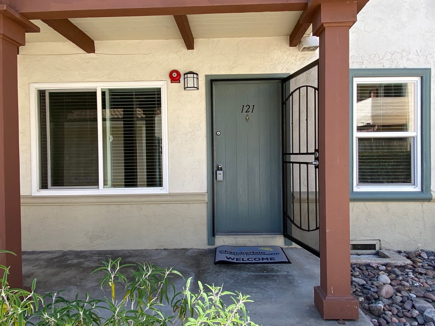 Oceanside Apartment: 2330 Paseo De Laura