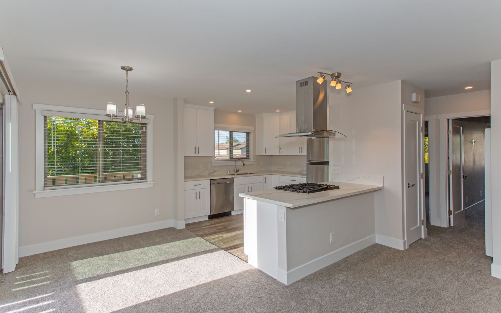 Carlsbad Apartment: 2855 Unicornio St,