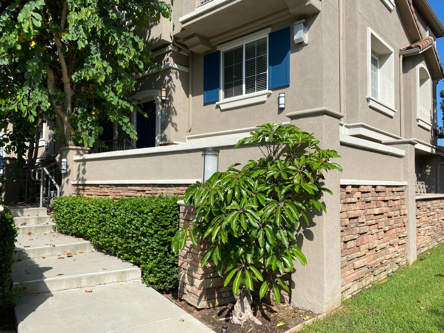 Carlsbad House: 1045 Loretta  Lane