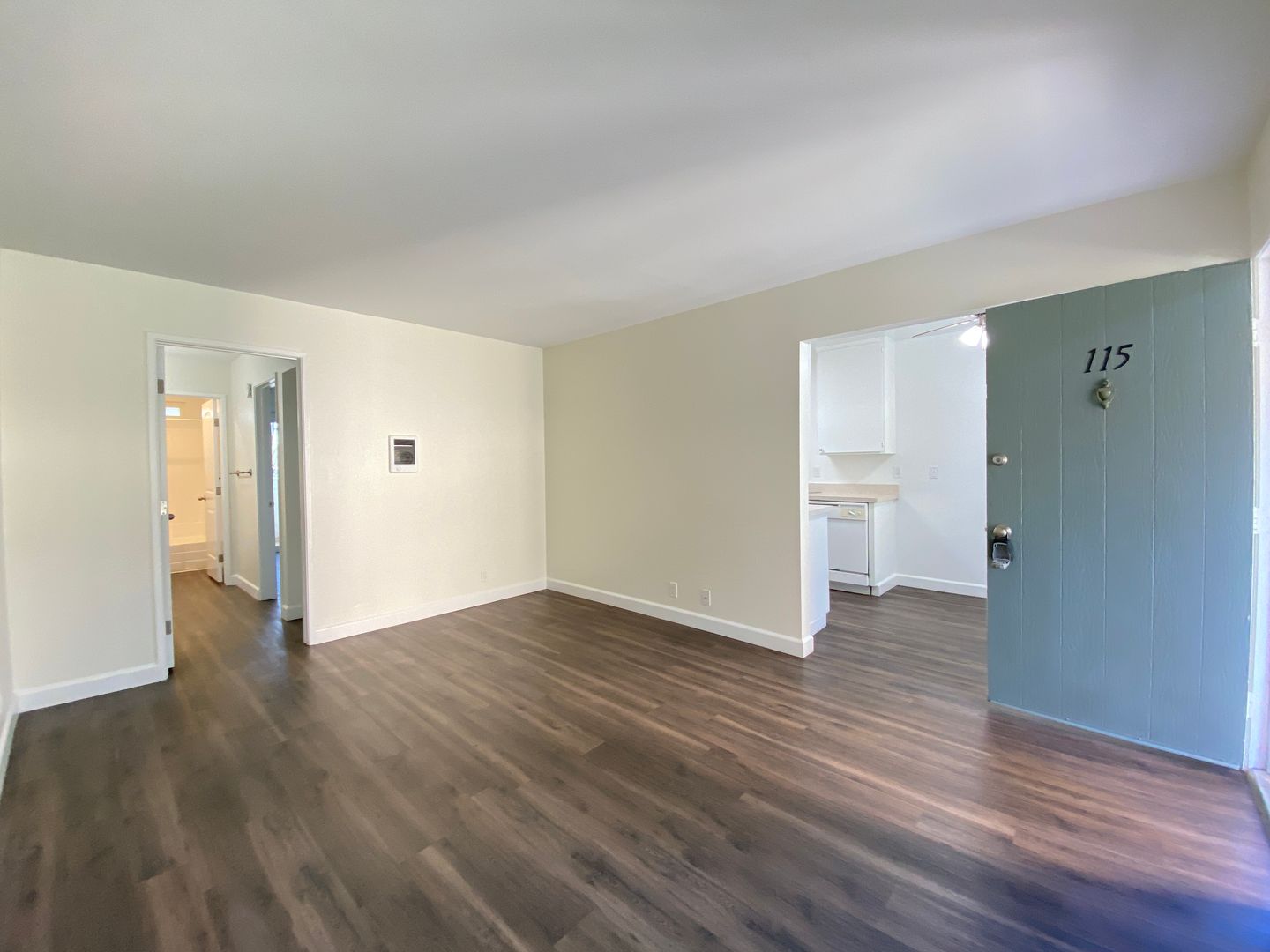 Oceanside Apartment: 2330 Paseo De Laura