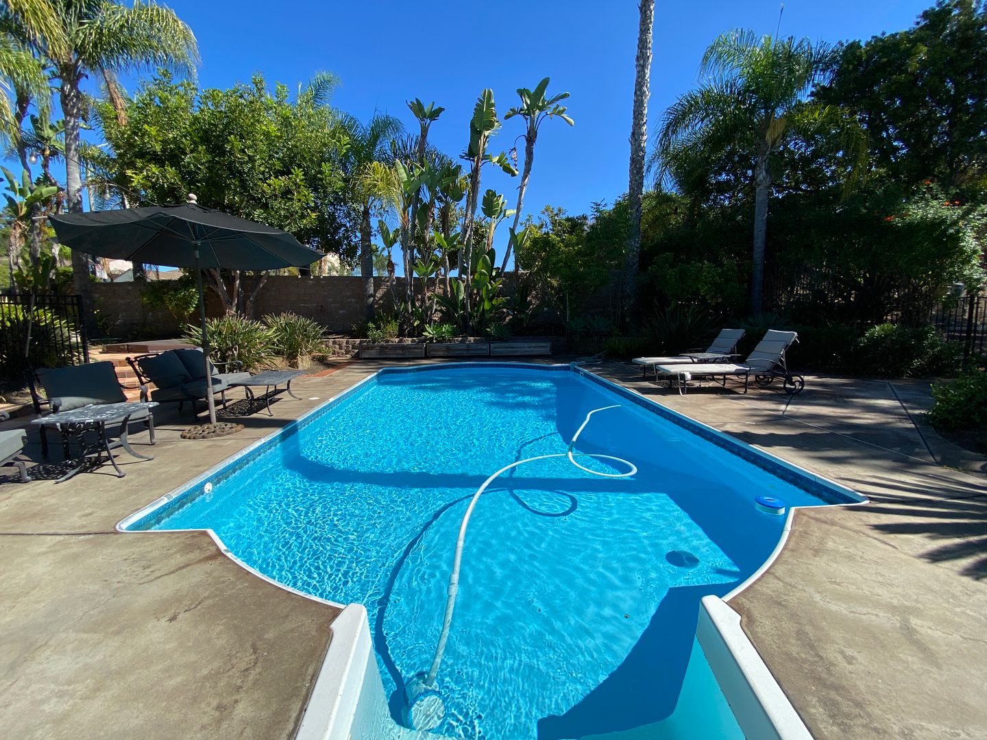 Oceanside House: 1384 Woodview Ct