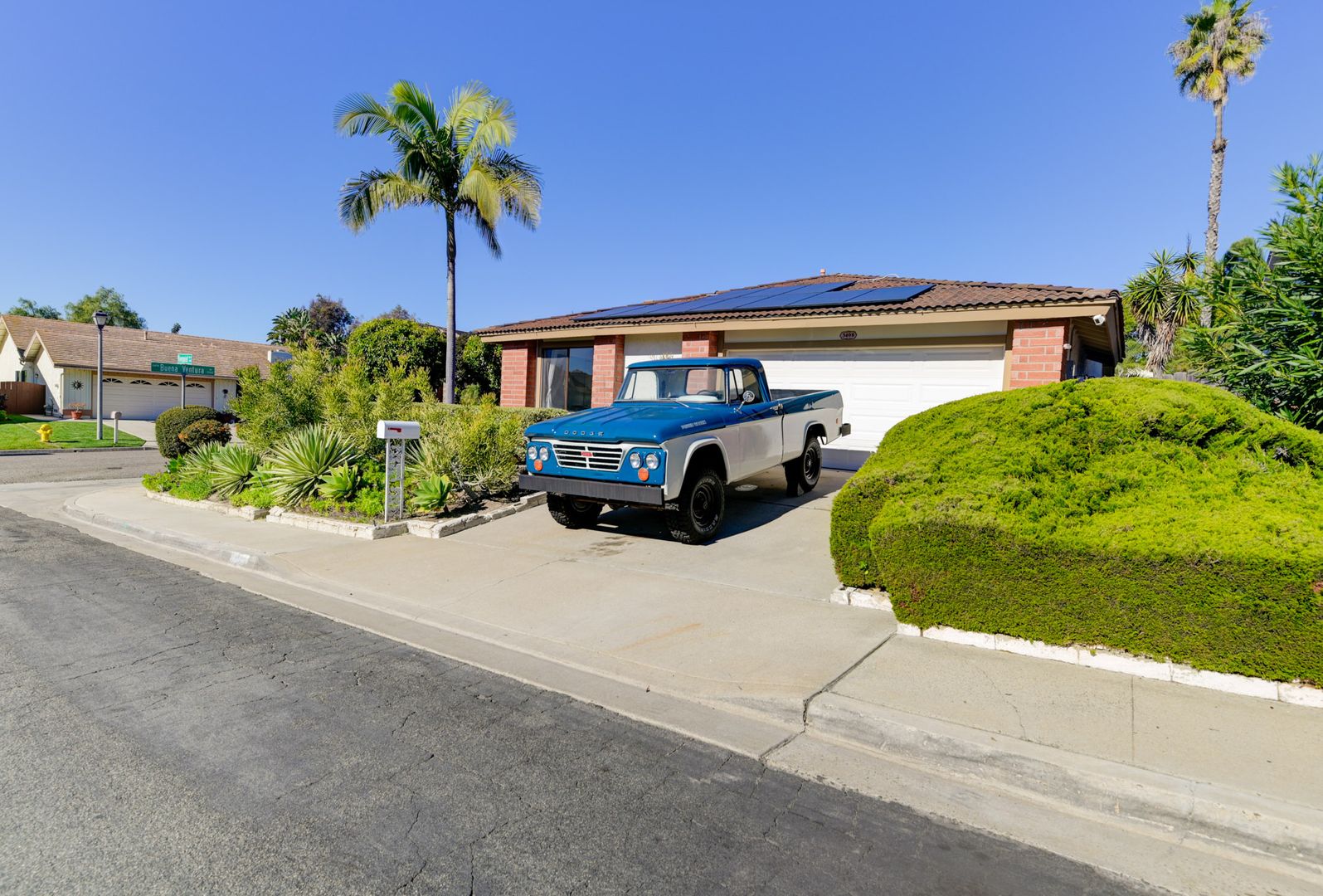 Oceanside House: 3408 Viewpoint Way
