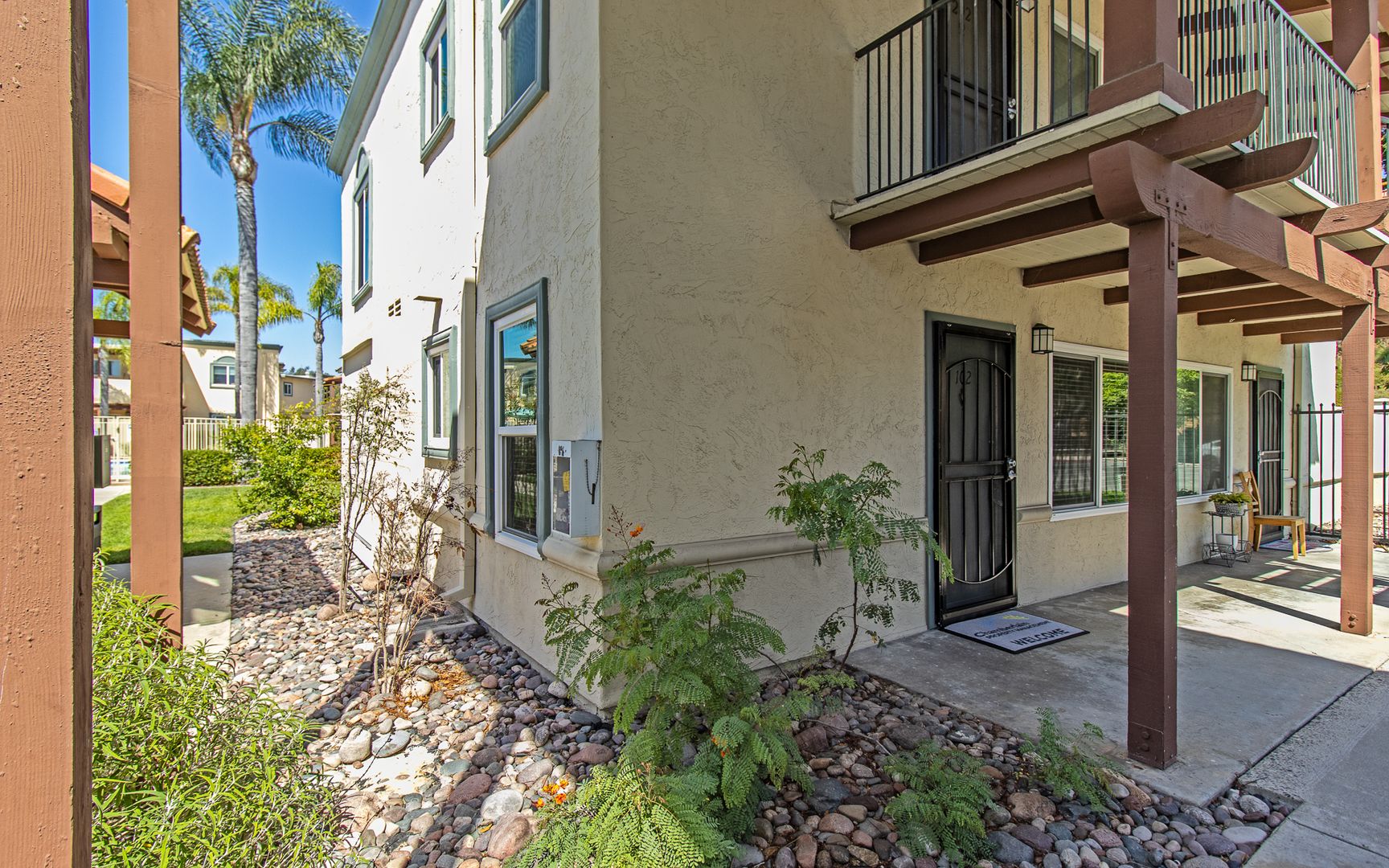 Oceanside Apartment: 2330 Paseo De Laura