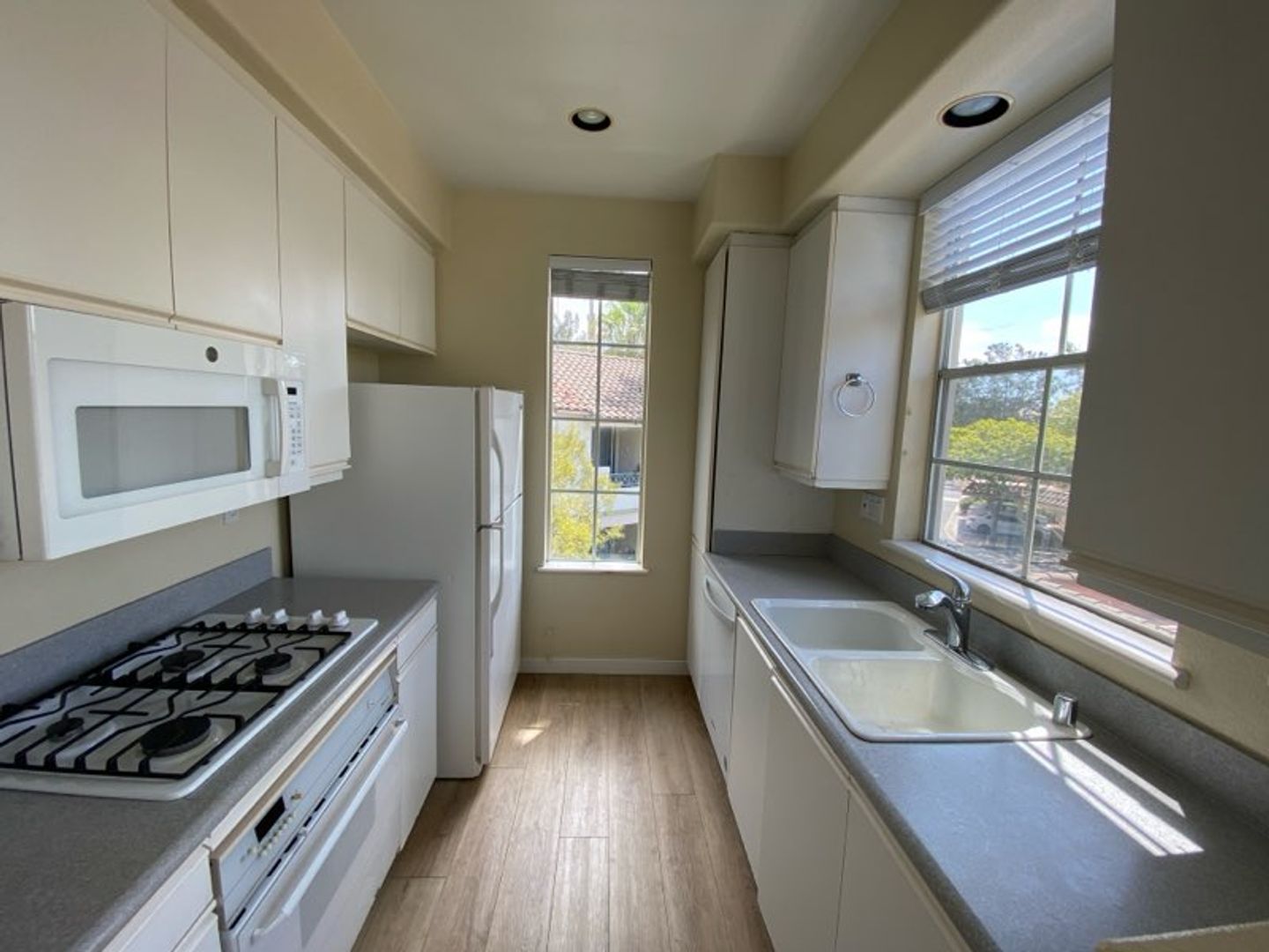 San Diego House: 3613 Bernwood Place #92