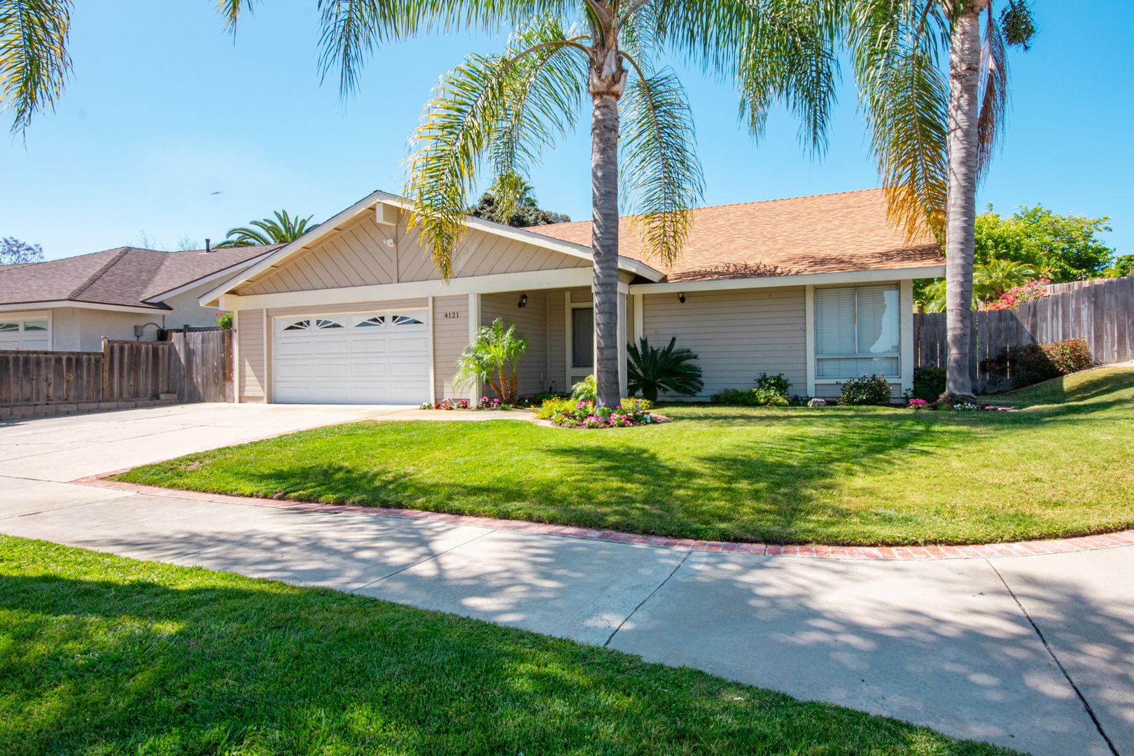 Oceanside House: 4121 Bryan Street