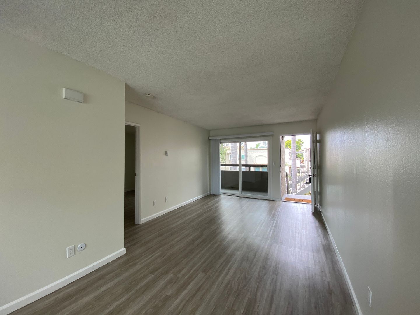 Carlsbad Apartment: 2730 Jefferson St.