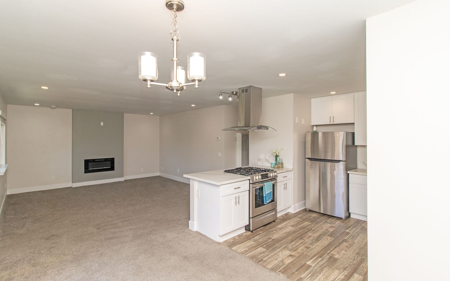 Carlsbad Apartment: 2855 Unicornio St,