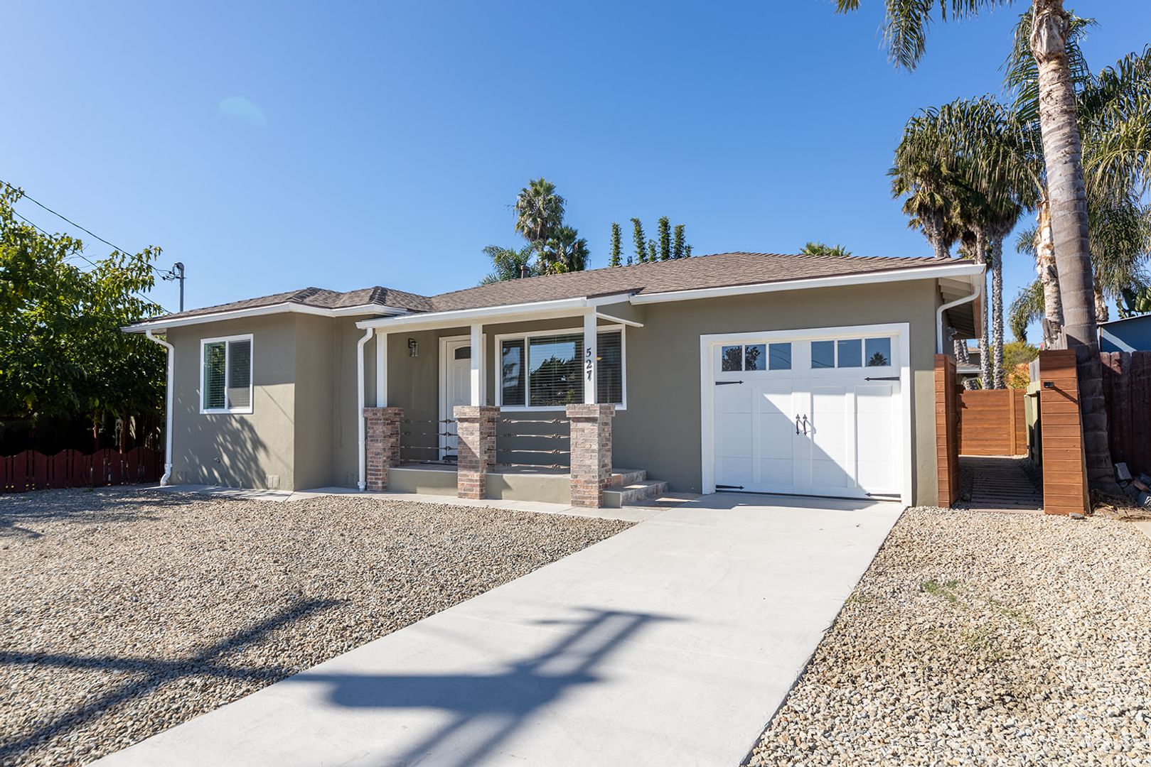 Oceanside House: 527 Garfield St Unit 1
