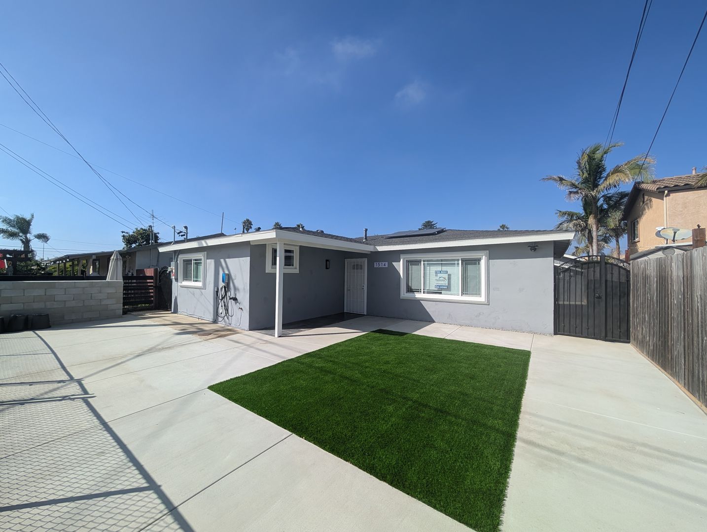 Oceanside House: 1514 E. Puls St