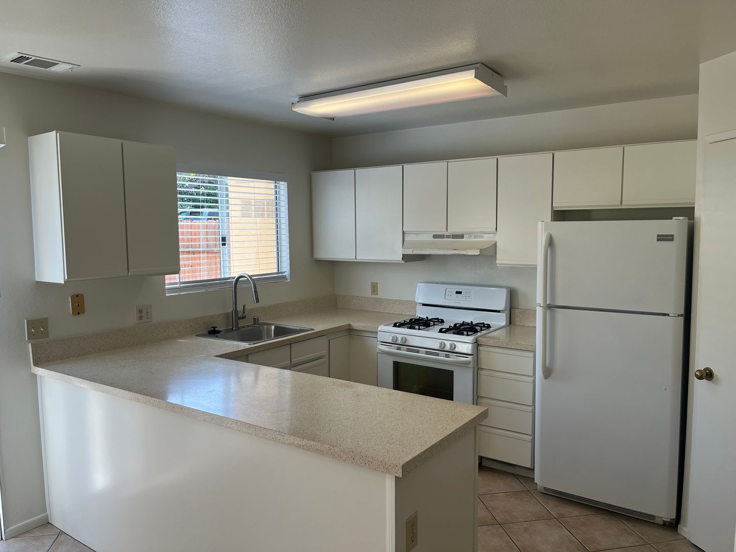 Encinitas Apartment: 1047 Golden Rd