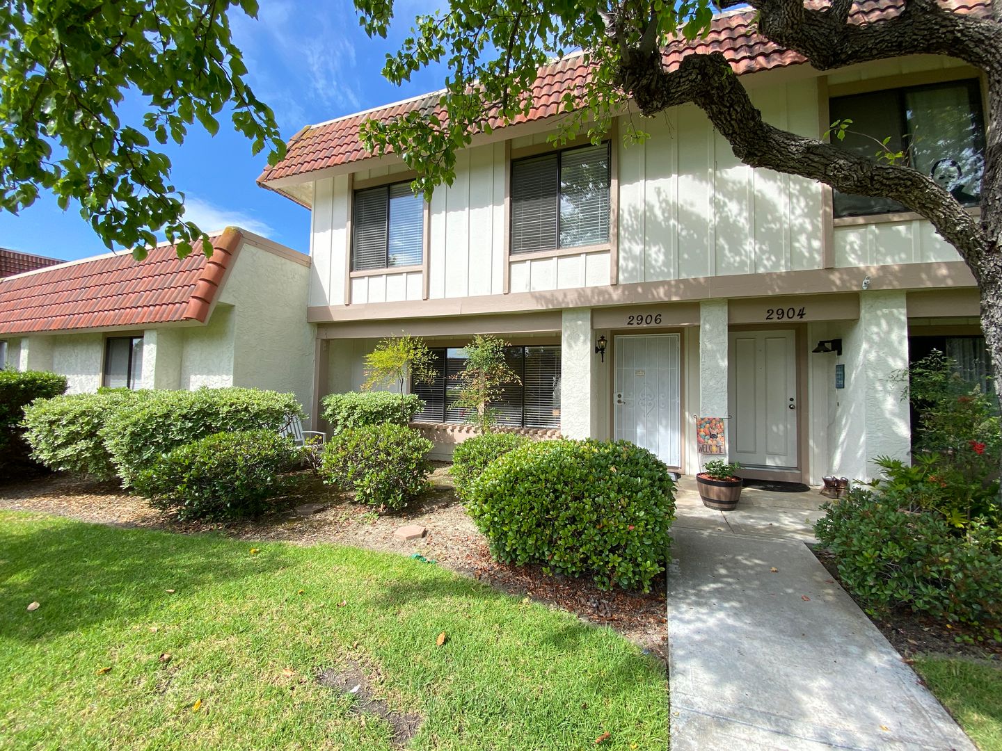 Carlsbad House: 2906 Via De Paz