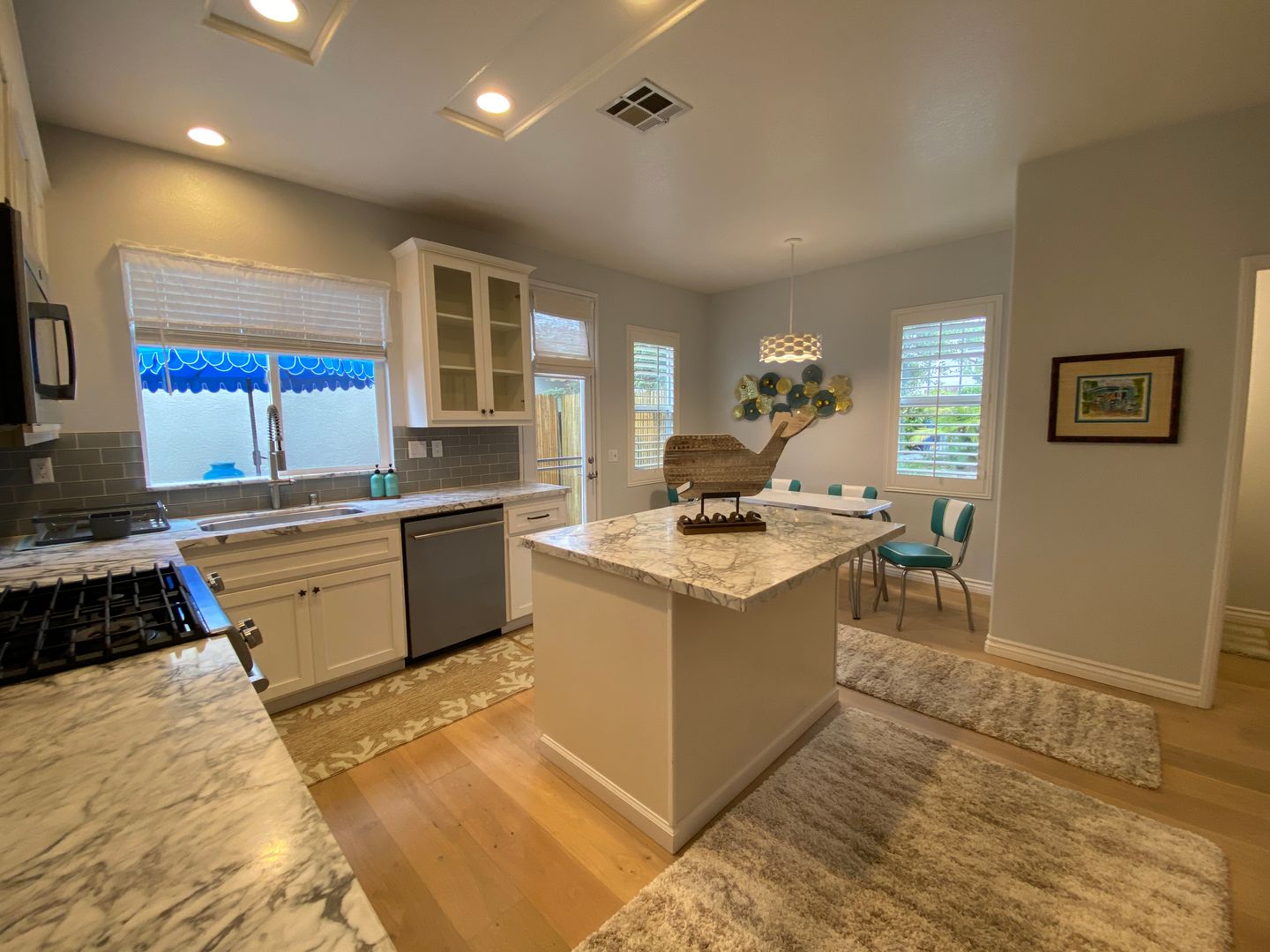 Carlsbad House: 618 Compass Ct