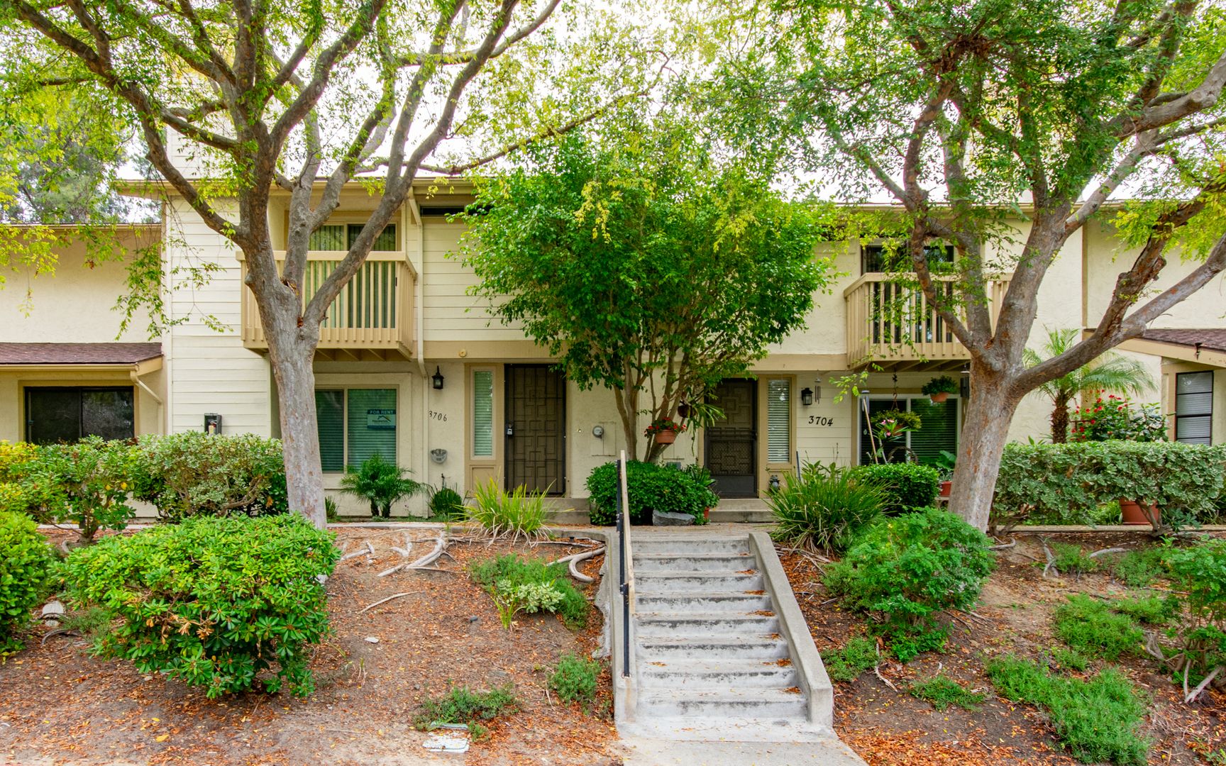 Oceanside Townhome: 3706 Yale Dr