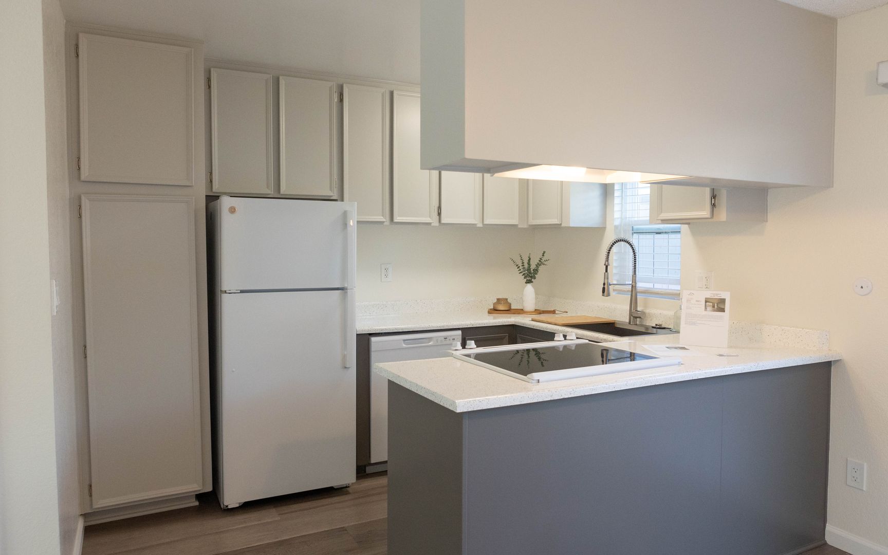 Carlsbad Apartment: 2730 Jefferson St.