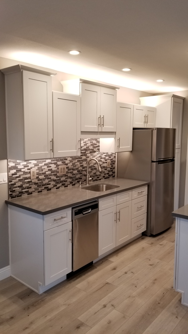 Oceanside Apartment: 421 S. Myers