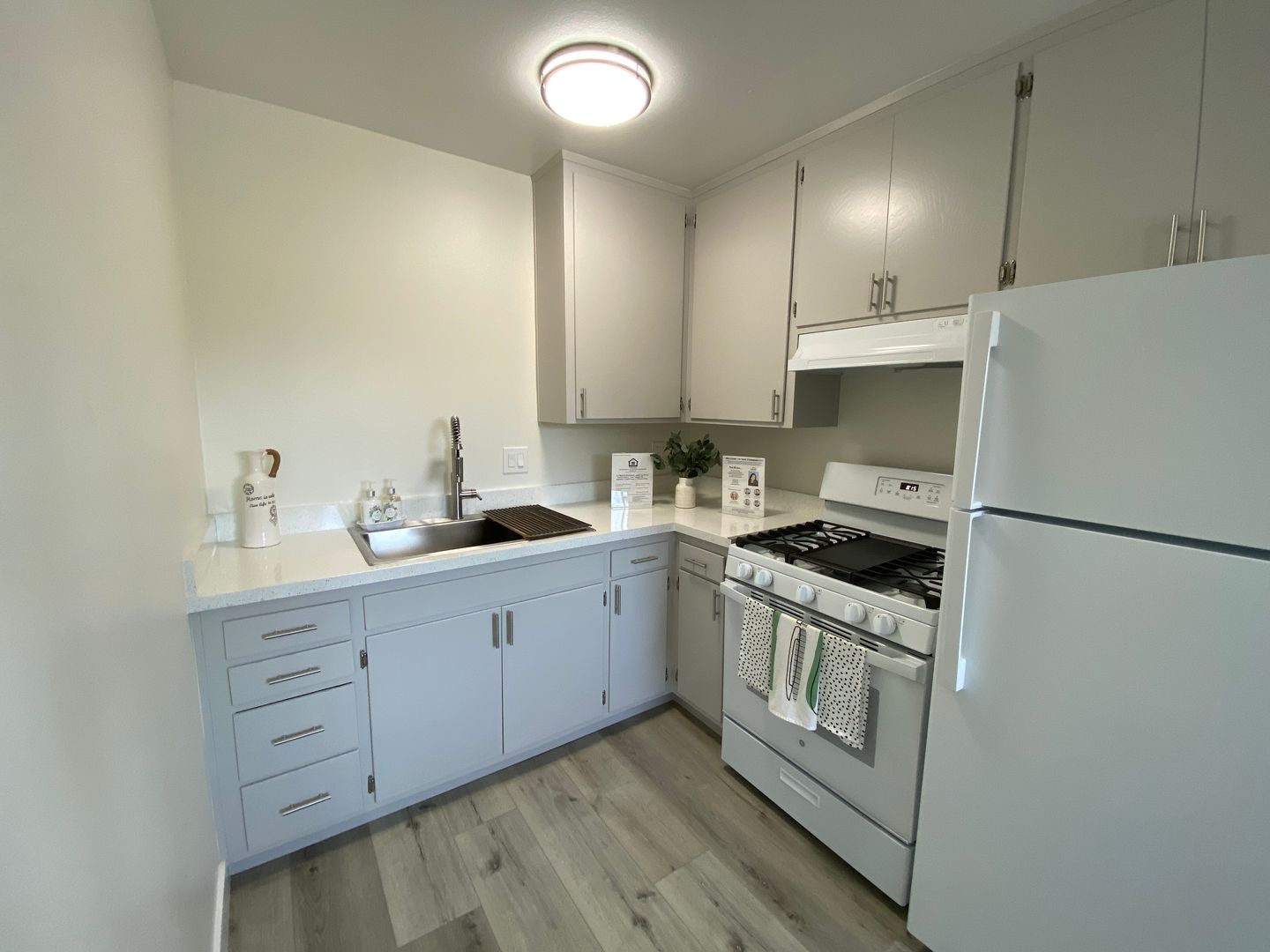 Carlsbad Apartment: 2664 Jefferson St