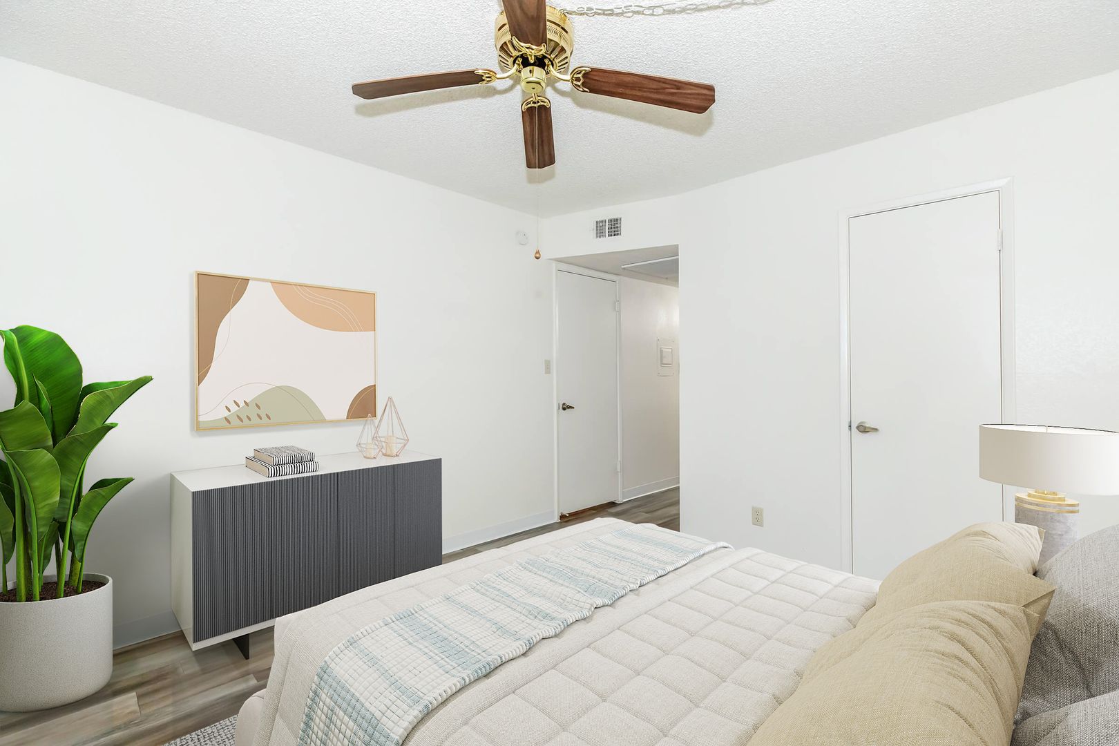 Sand Dollar Apartments 5 of 10