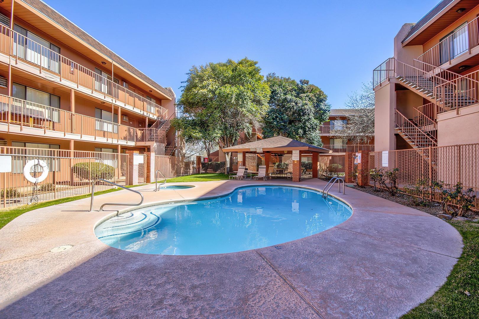 Sierra Vista Apartment: 500 S. Carmichael Ave.