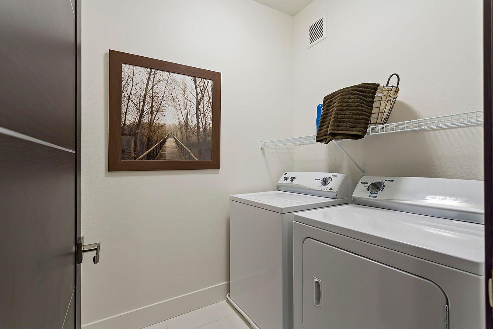 Laundry room at The Wyatt (3 of 5)