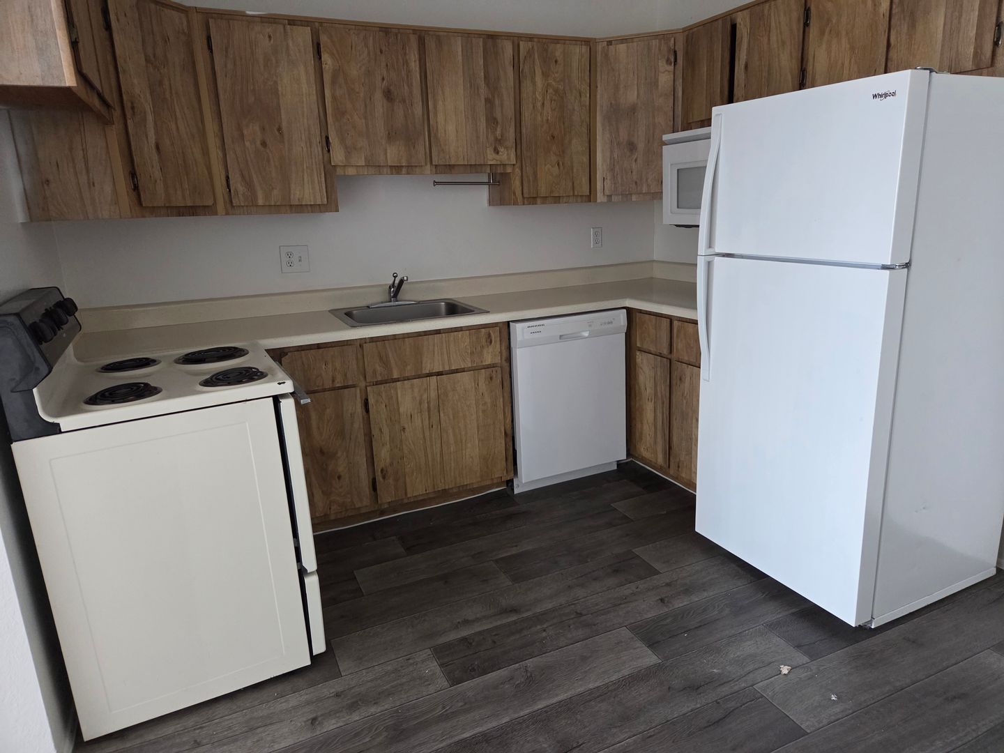 Sierra Vista Apartment: 500 S. Carmichael Ave.