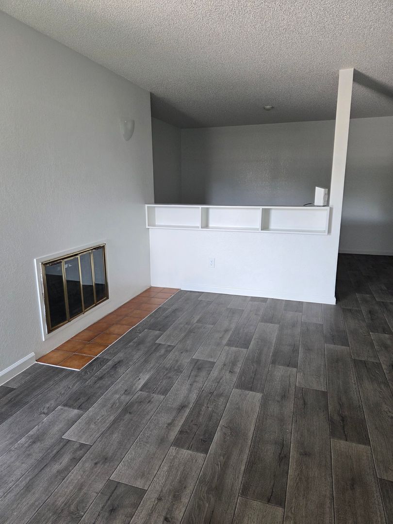 Sierra Vista Apartment: 500 S. Carmichael Ave.