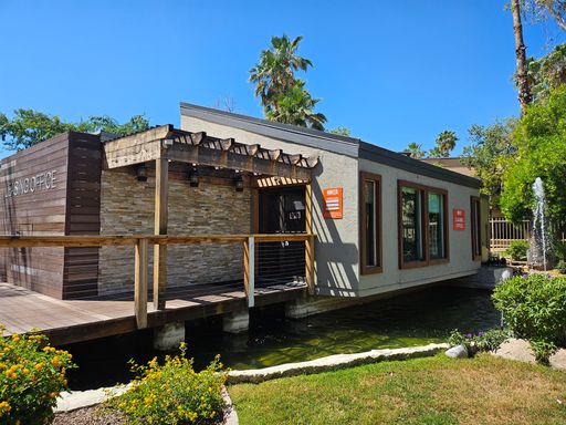 Kona Renovated – photo 1