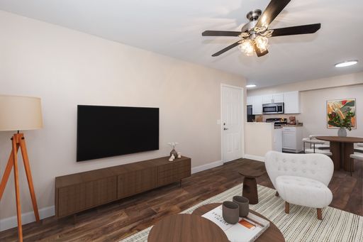 Spacious One-Bedroom with a Beautiful View – photo 1