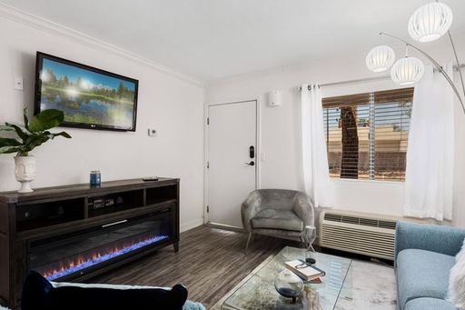 Studio 315 sq. ft. EVERYTHING IS ON, EASY MOVE-IN PROCESS, AND ASK ABOUT OUR MOVE-IN SPECIALS! – photo 1