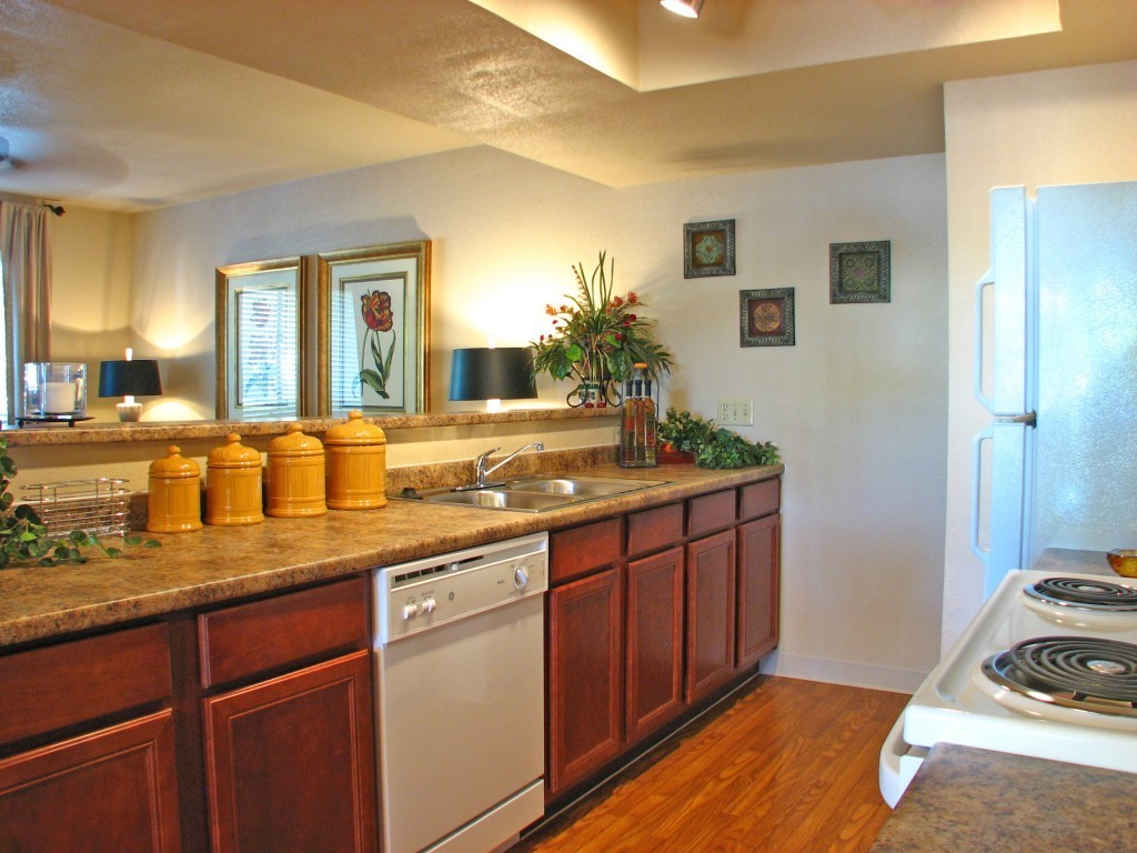 Mesa Condo: 234 N. 75th St
