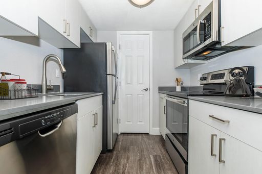 2x2 Plat W/D – photo 1