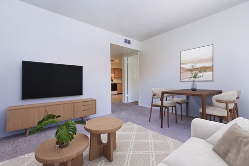 CHARMING CLASSIC APARTMENT HOME! – photo 1